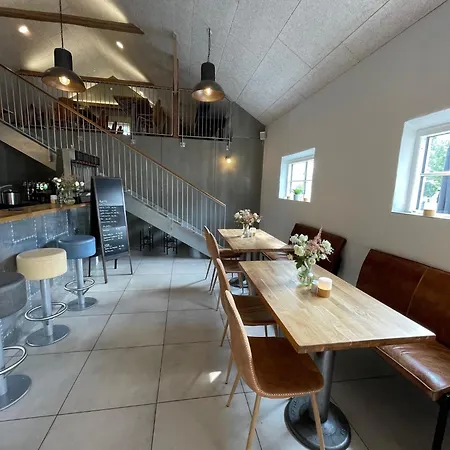 Nocleg ze śniadaniem Godstrup - Cafe Og Restaurant Den Gamle Stald *