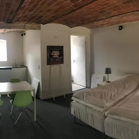 Godstrup - Cafe Og Restaurant Den Gamle Stald *