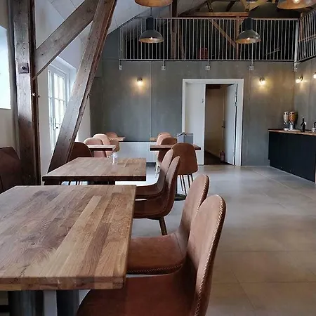 Bed & Breakfast Godstrup - Cafe Og Restaurant Den Gamle Stald
