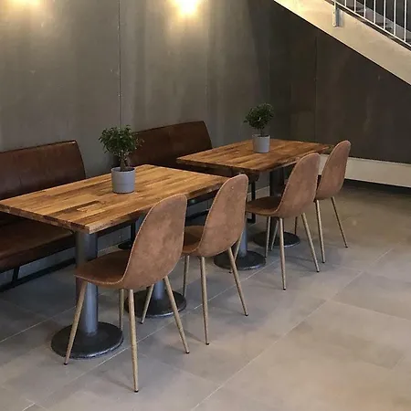 Godstrup - Cafe Og Restaurant Den Gamle Stald Herning