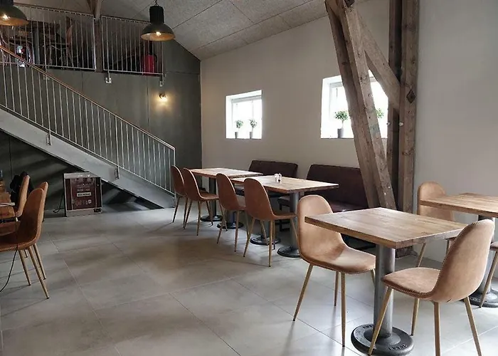 فندق مبيت وإفطار Godstrup - Cafe Og Restaurant Den Gamle Stald هيرنينغ